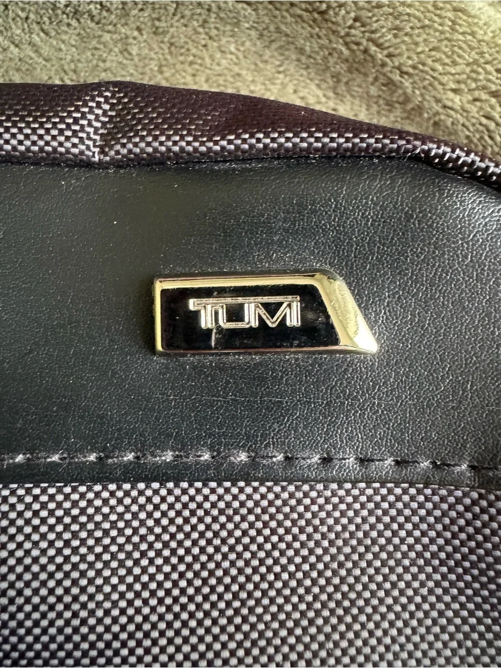 Tumi Delta Nylon Pouch Travel Toiletry Bag Case Black Bag